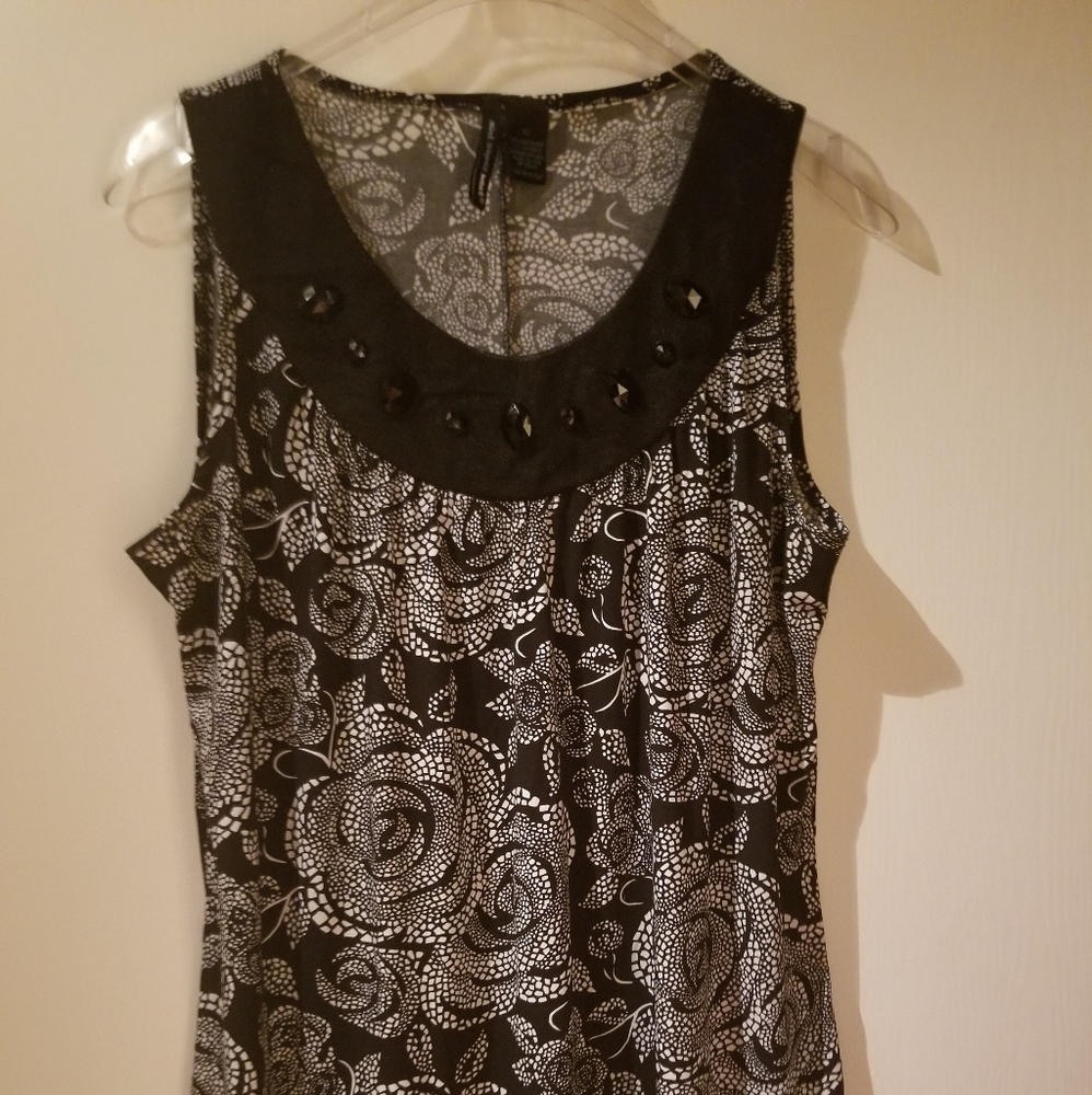Saint Tropez West Floral Beaded Black/White Blouse
